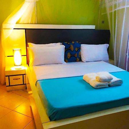 Airport Unique Hotel Entebbe Zewnętrze zdjęcie