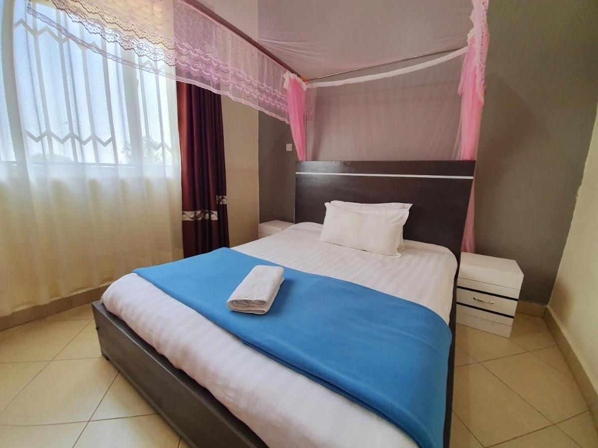 Airport Unique Hotel Entebbe Zewnętrze zdjęcie